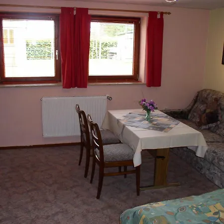 Charmantes In Jennewitz, In Ostseenaehe דירה